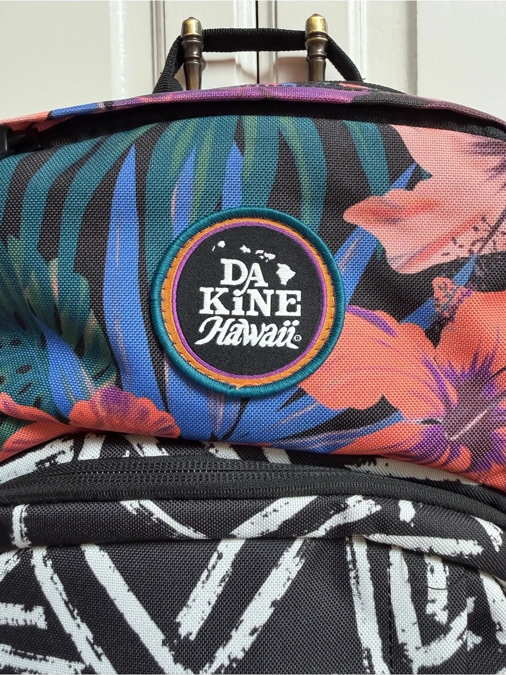 Dakine Campus 25L Backpack Medium Size Hawaiian Tropidelic Print